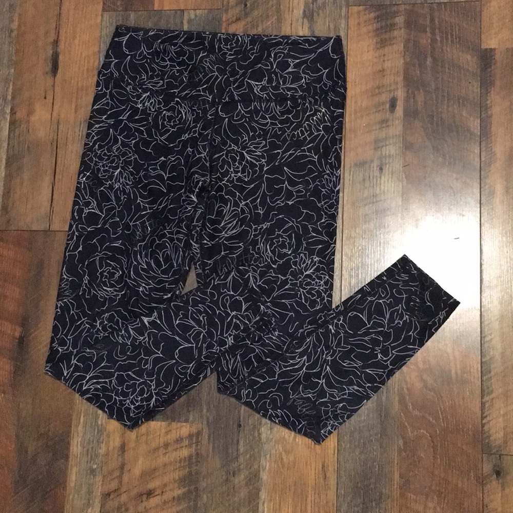 Full length fabletics leggings